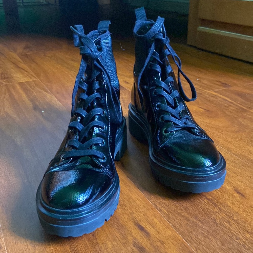 Kenneth Cole combat boot